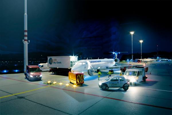 Photograph Patrice Lange Miniatur Airport 02 on One Eyeland